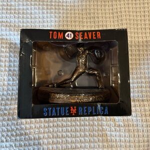 New York Mets Tom Seaver Statue Replica